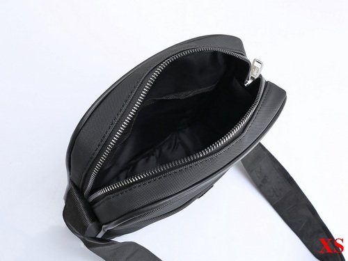 Lacoste Bag XS 4114 Bag Size 22-28-8 cm