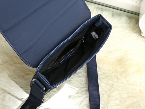 Lacoste Bag HY6007 Bag Size 23-26-6 cm