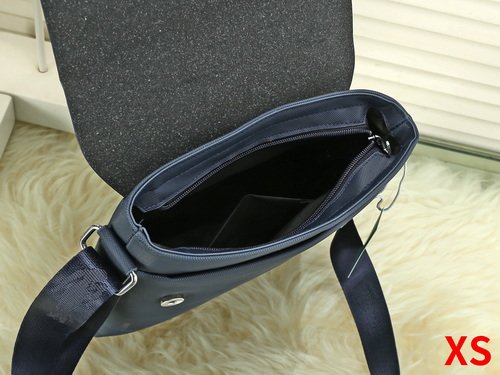 Lacoste Bag XS711 Bag Size 26-23-6 cm