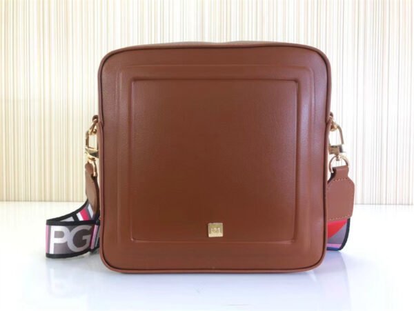 PG square bag pg24004