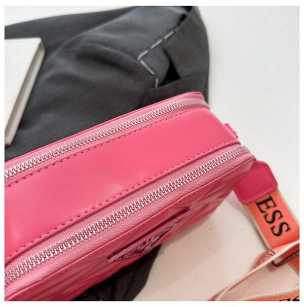 Guess fashion shoulder bag PDD536 size20x7.5x12cm