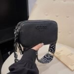 Guess fashion women bag PDD538 size20x7x12cm