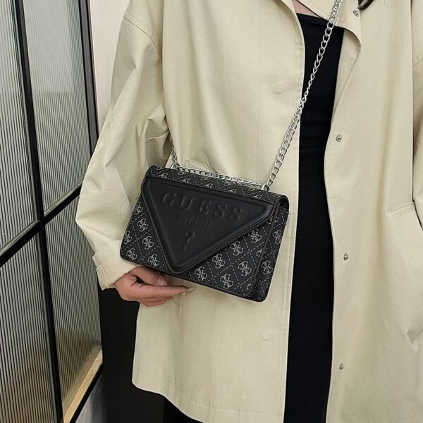Guess fashion shoulder bag PDD730 size22x8x15cm