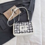 GUESS bag PDD658