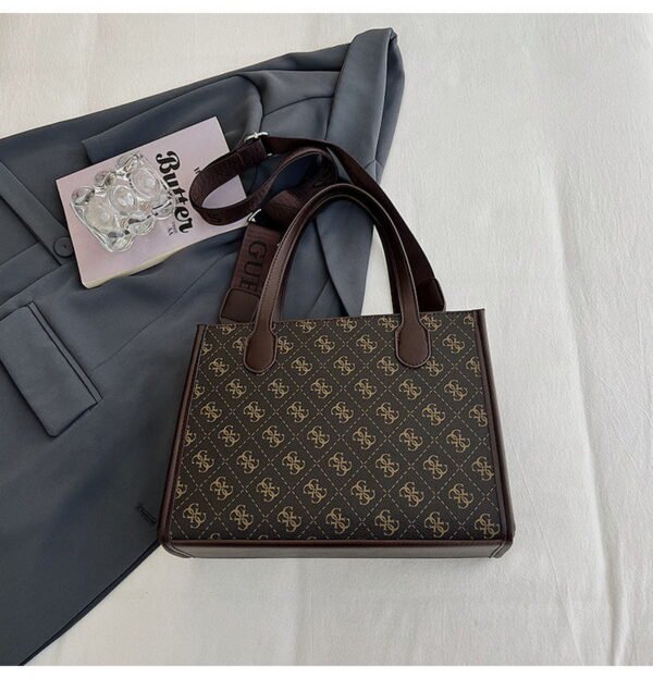 GUESS bag PDD739 size28X11X21cm