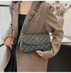 GUESS bag PDD744 size28x5x16cm
