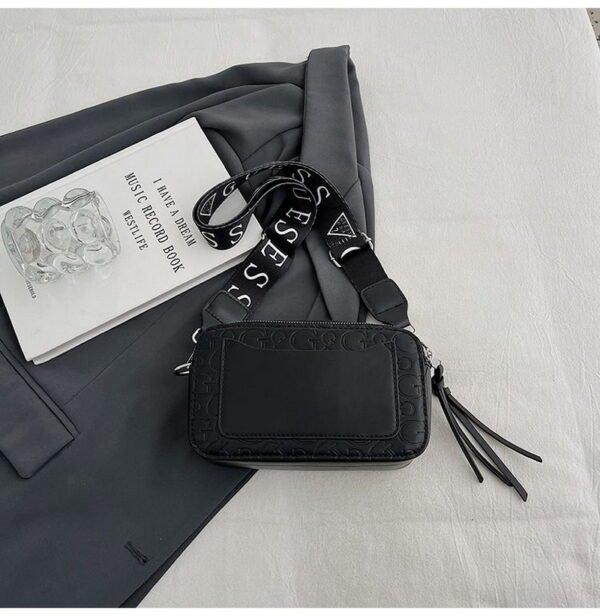 GUESS bag PDD750 size20X7X12cm
