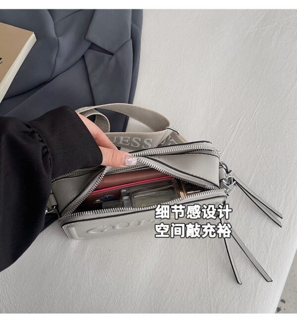 GUESS bag PDD752 size19x7x12cm