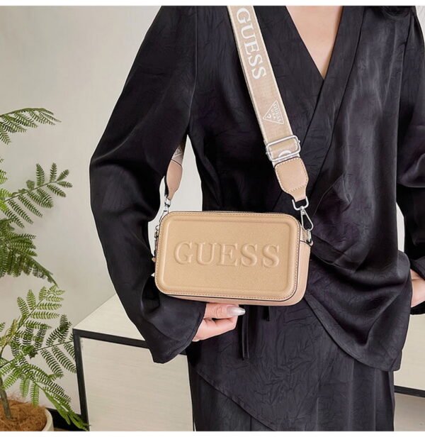 GUESS bag PDD752 size19x7x12cm