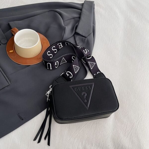 GUESS bag PDD755 size20X7X12cm