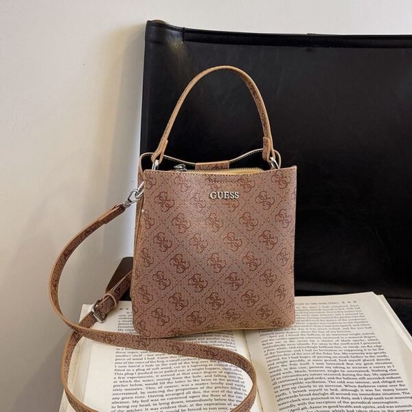 GUESS bag PDD765 size19X12X20cm