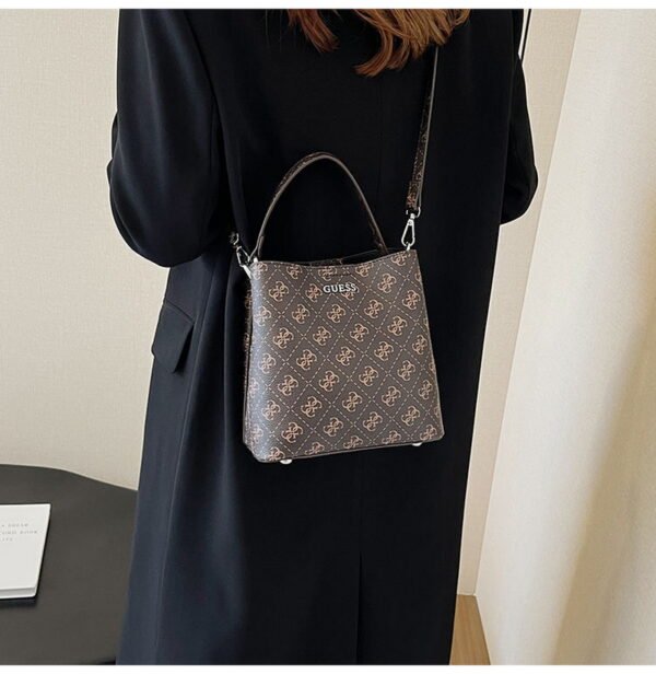 GUESS bag PDD765 size19X12X20cm