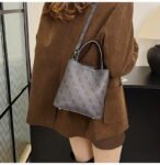 GUESS bag PDD765 size19X12X20cm