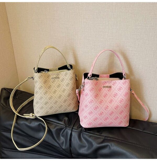 GUESS bag PDD765 size19X12X20cm