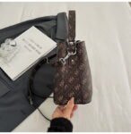 GUESS bag PDD765 size19X12X20cm