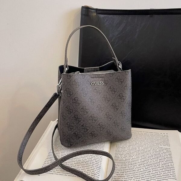 GUESS bag PDD765 size19X12X20cm