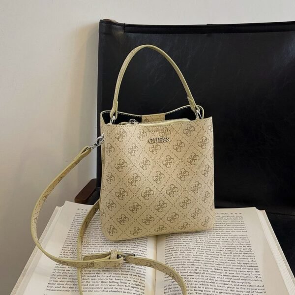 GUESS bag PDD765 size19X12X20cm