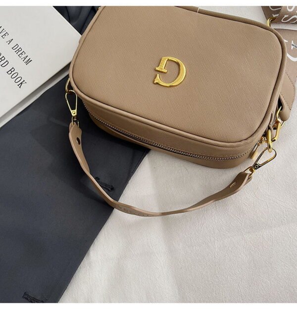 GUESS bag PDD773 size20X8X13cm