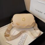 GUESS bag PDD773 size20X8X13cm