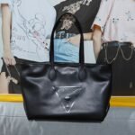 GUESS bag PDD715 size18-29-50cm