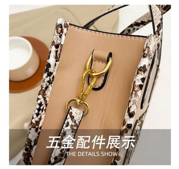 GUESS bag PDD775 size22X8X18cm