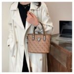 GUESS bag PDD777 size20X10X17cm