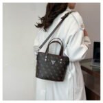GUESS bag PDD777 size20X10X17cm