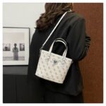 GUESS bag PDD777 size20X10X17cm