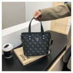 GUESS bag PDD777 size20X10X17cm