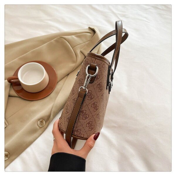 GUESS bag PDD777 size20X10X17cm