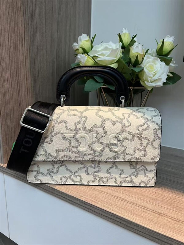 tous bag 62071 size 25-15-11cm