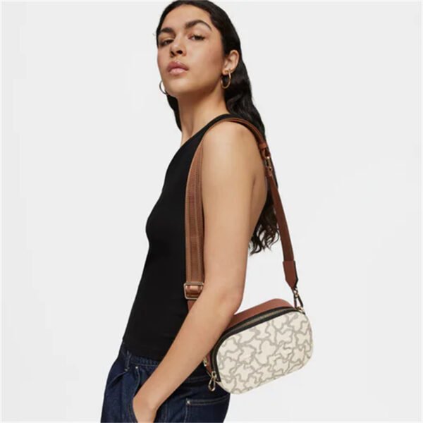 tous kaos messenger bag 62073 size 23-14-8cm