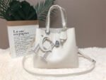 carolina herrera bag C195-1477S