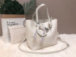 carolina herrera bag C195-1477S