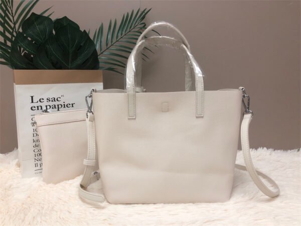 carolina herrera bag C195-1477S