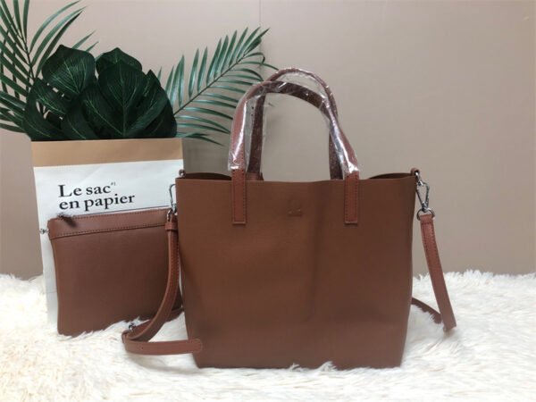 carolina herrera bag C195-1477S