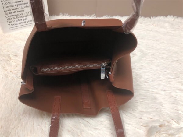 carolina herrera bag C195-1477S