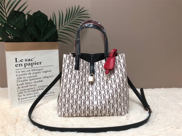 carolina herrera bag C98-1477S