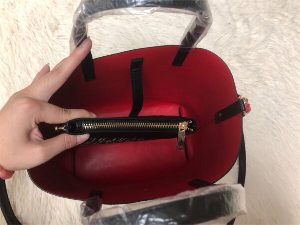 carolina herrera bag C98-1477S