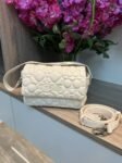 T62070 tous one shoulder bag