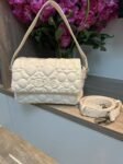 T62070 tous one shoulder bag