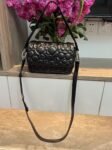 T62070 tous one shoulder bag