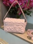 T62070 tous one shoulder bag