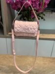 T62070 tous one shoulder bag