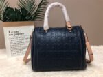 carolina herrera Andy 7 C6-1039N  size27-20-23cm