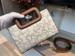 tous small bag 62031 size: 19-8.5-13cm
