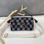 P3122 PG bag one shoulder bags 26-15.5-5cm