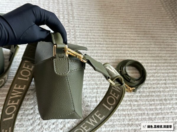 loewe grainy leather puzzle