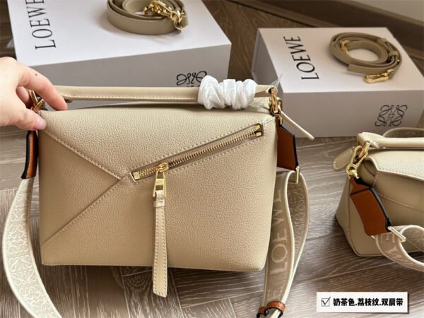 loewe grainy leather puzzle