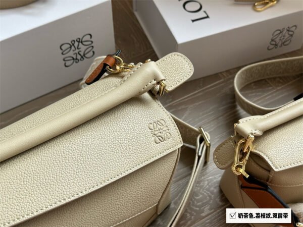 loewe grainy leather puzzle